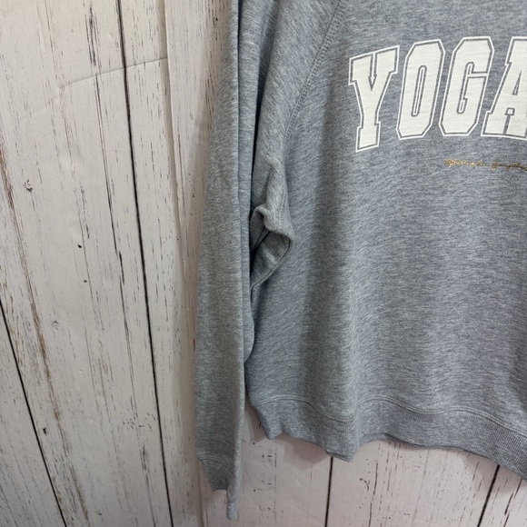 NWT Yogasix Spiritual Gangster Brigette Raglan Sweatshirt - Picture 3 of 10